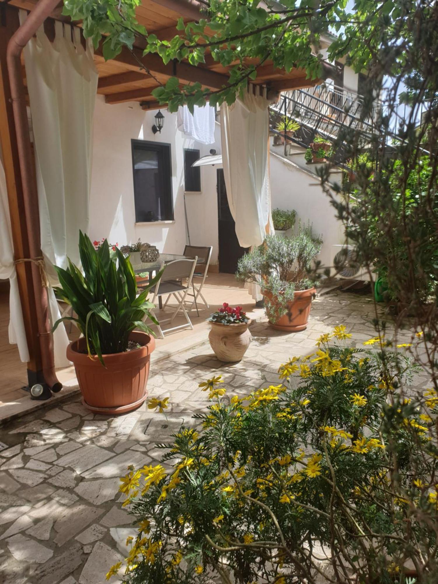 Il Giardinetto Di Dilyana Hotel Monterosi Exterior photo